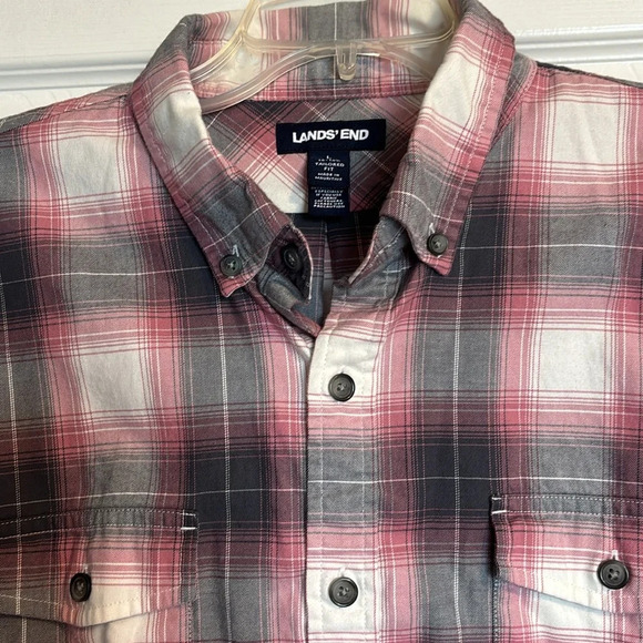 Lands’ End men’s pink and gray plaid long sleeve button down shirt size large - Picture 2 of 10